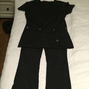 JAANUU Tunic top and Button bottom pant size M.